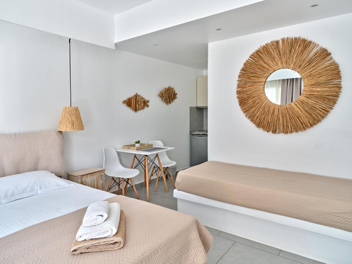 Corina Studios-Apartments Naousa  Luaran gambar
